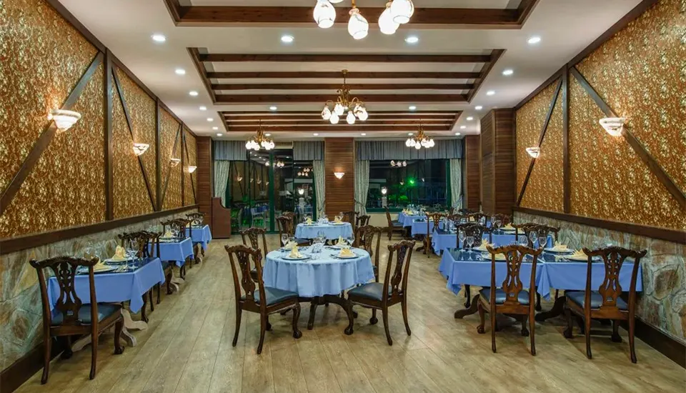 هتل دلفین پالاس آنتالیا